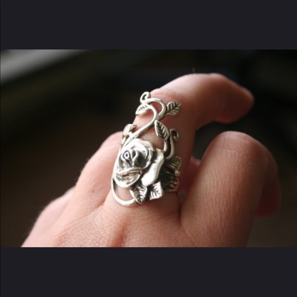 NWT Vintage style rose ring - Picture 3 of 6